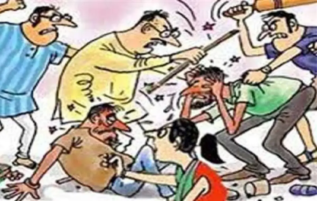 Dalit men BEATEN, Karnataka Crime News