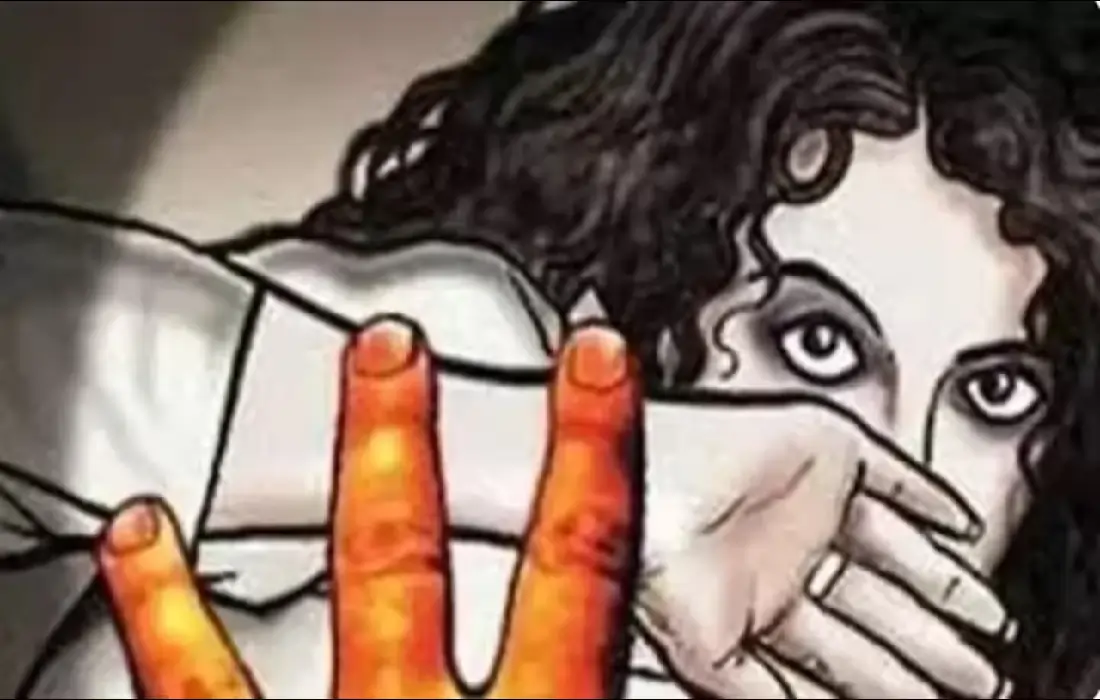 girl-manhandled in hostel